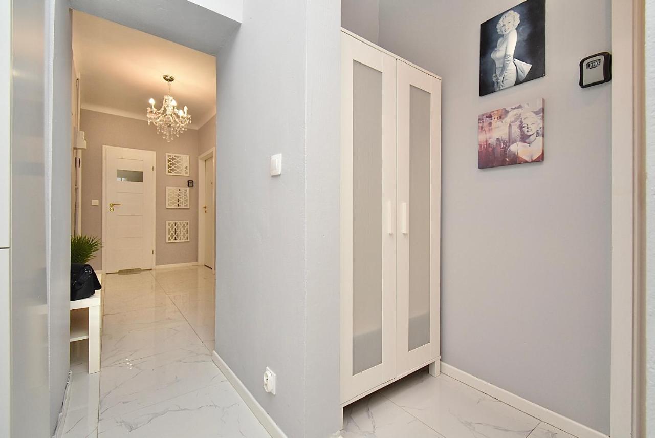 Rental Apartments Aleja Niepodleglosci Warszawa Eksteriør bilde
