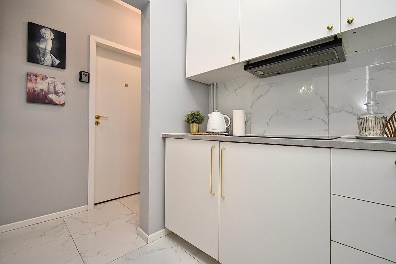 Rental Apartments Aleja Niepodleglosci Warszawa Eksteriør bilde
